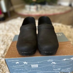 Dansko Professional Oiled Clog